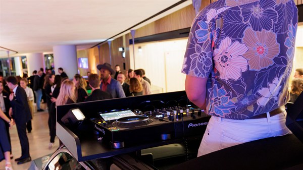 le défilé renault® the carwalk - electro pop culture