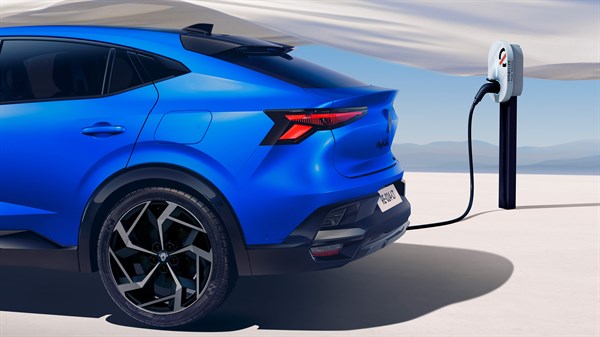Renault Rafale hyper hybrid E-Tech 4x4 300 hp - μαύρο σπόιλερ
