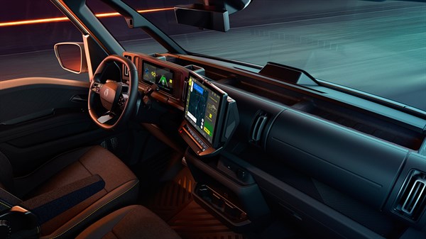 Renault Goelette E-Tech οθόνες 10'' και 12'', προσανατολισμένες στον οδηγό