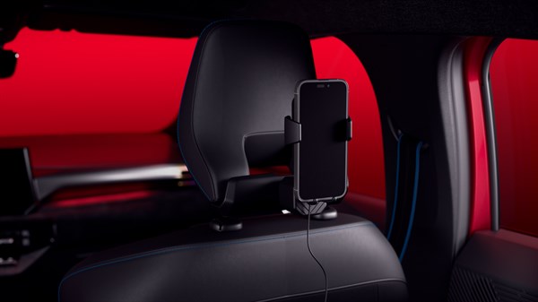 YouClip - Inductive wireless smartphone charger - Renault Clio