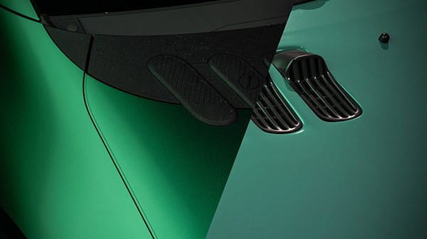 Renault Twingo E-Tech electric - διακόσμηση καπό 