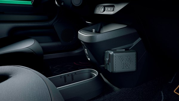 cup holder - Renault 4 E-Tech 100% electric