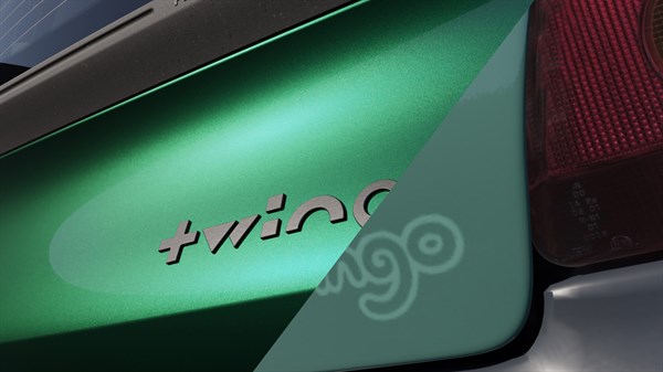 unique signature - Renault Twingo E‑Tech electric