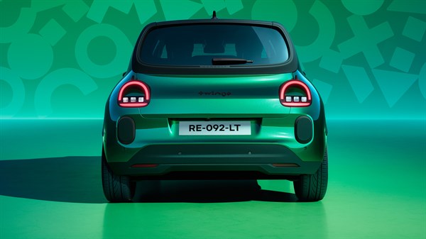 εμπρός αλλά και πίσω - Renault Twingo E-Tech electric