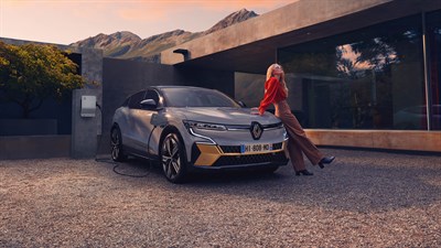 All-new Renault Megane E-Tech 100% electric - charging