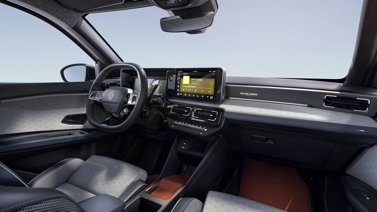 Renault 5 E-Tech electric Roland-Garros